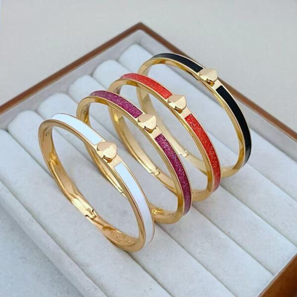 Trendy Heart Braclet For Women